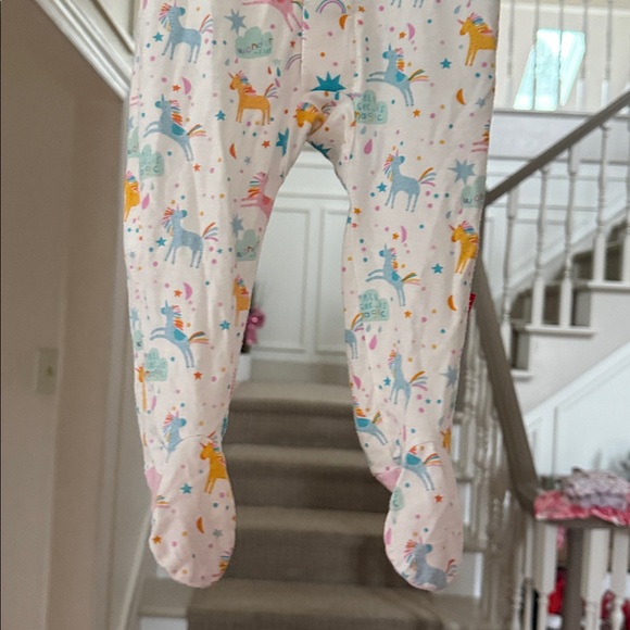 Magnetic Me Unicorn Footie - Picture 3 of 7